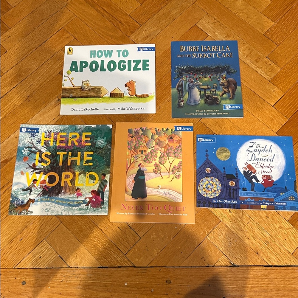 Bundle of Jewish books